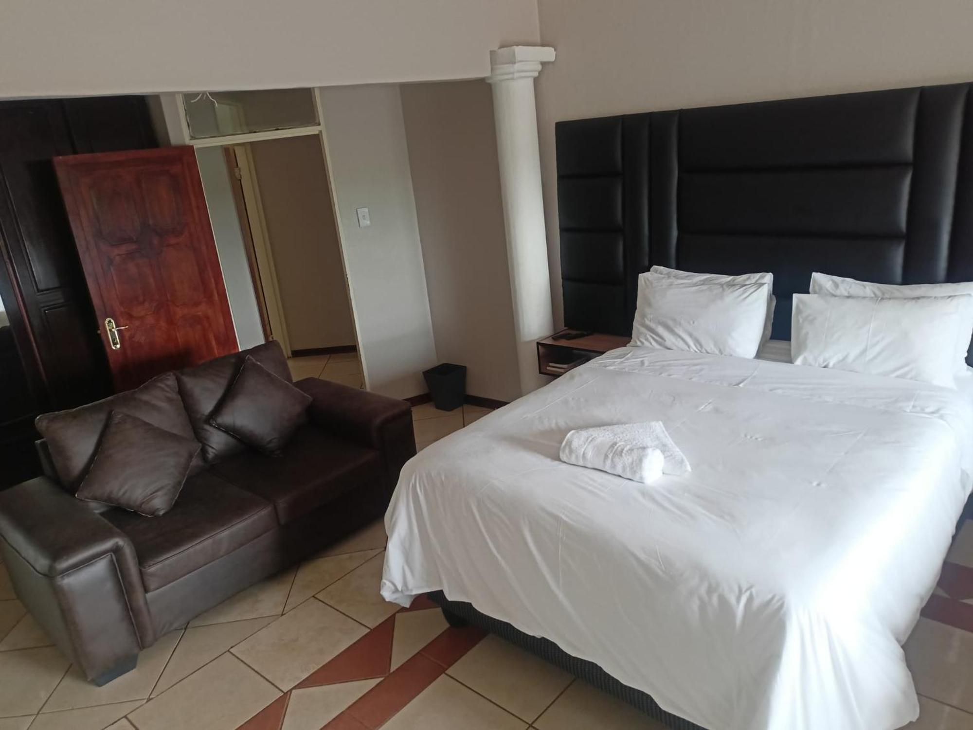 Early Riser Hotel เอซูลวินิ ภายนอก รูปภาพ